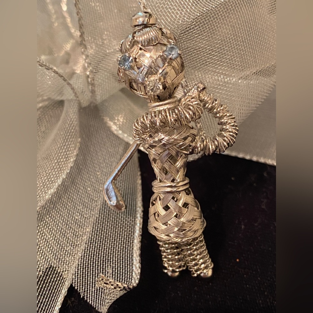Vintage Silver Tone Wire Weave Blue Rhinestone Lady Golfer Brooch Pin